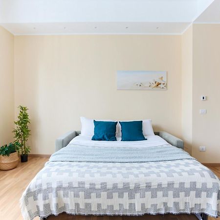 The Best Rent - Bright One-Bedroom Apartment In Corso Vittorio Emanuele II Milano Ngoại thất bức ảnh