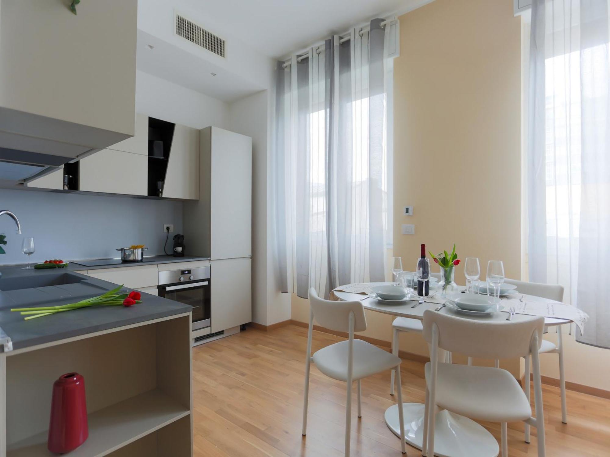 The Best Rent - Bright One-Bedroom Apartment In Corso Vittorio Emanuele II Milano Ngoại thất bức ảnh